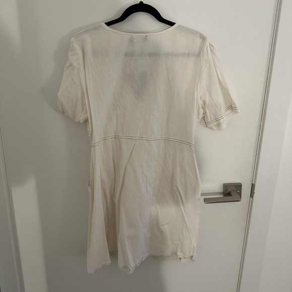 PrettyLittleThing button through mini dress with contrast stitch - White / UK 14 - Picture 2 of 3